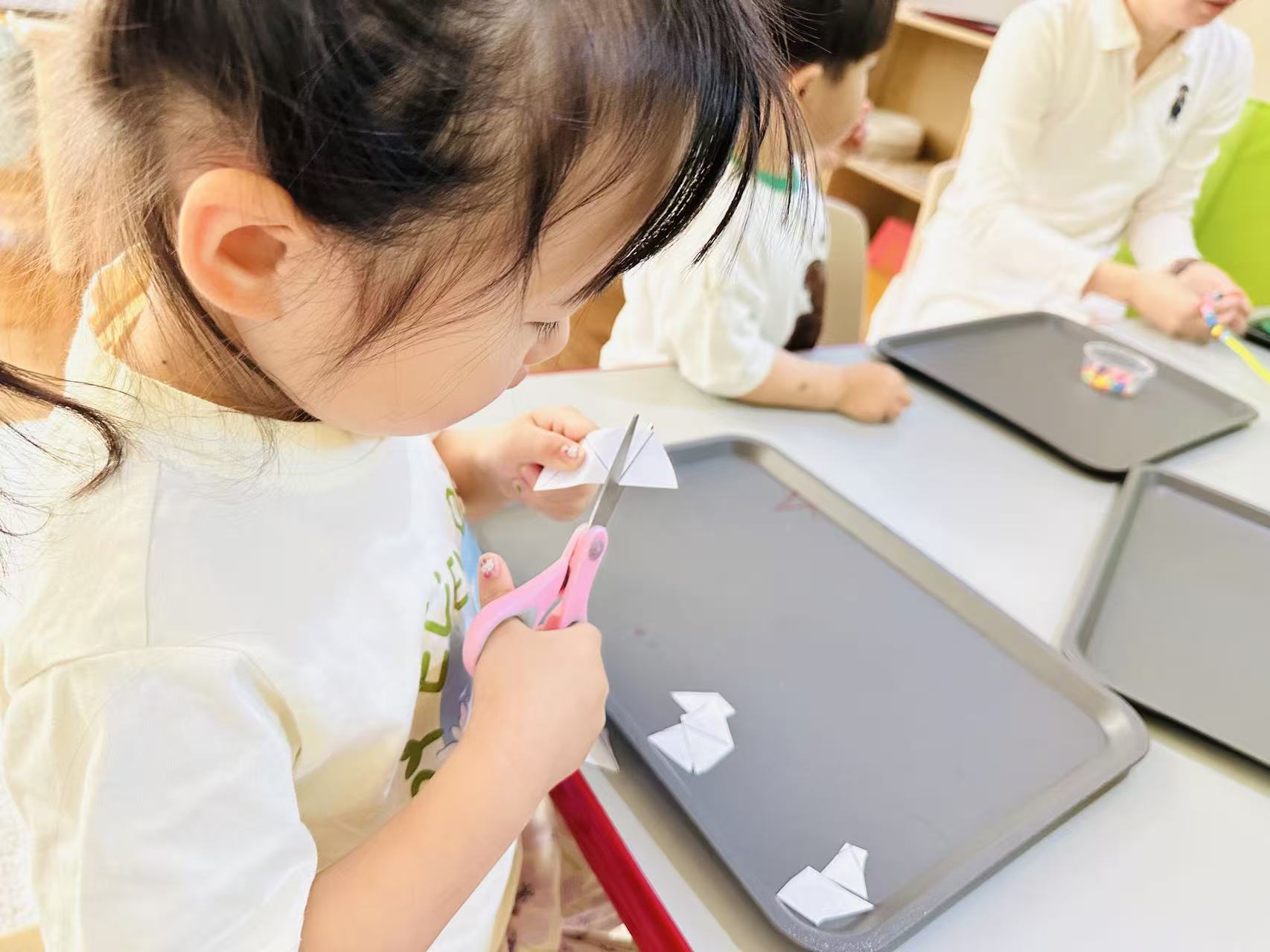 Kids activity at Aspen Montessori