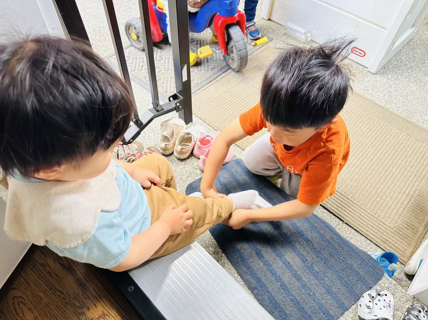 Kids activity at Aspen Montessori